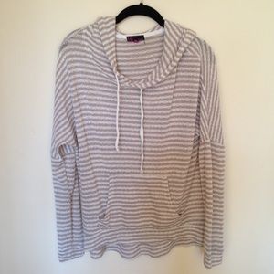 SUPER COMFY hooded shirt