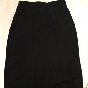 LNA pencil skirt