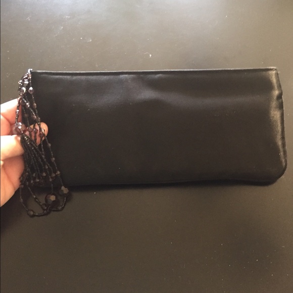 Evening wristlet