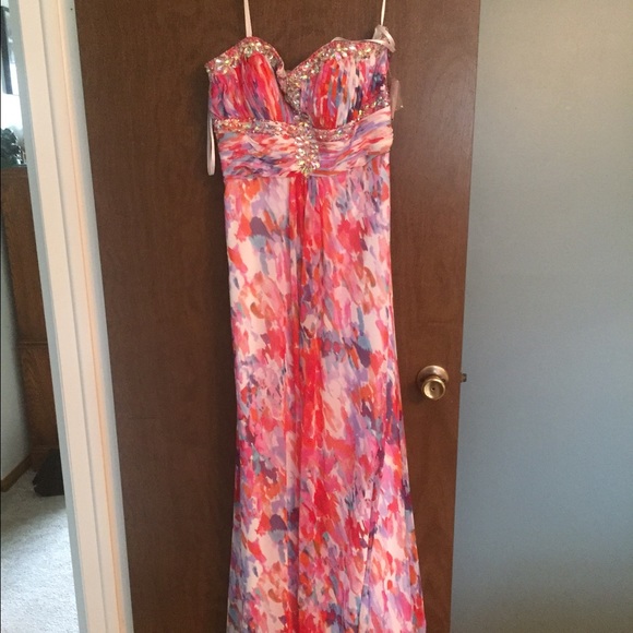 David's bridal prom dress size 14 never worn NWT