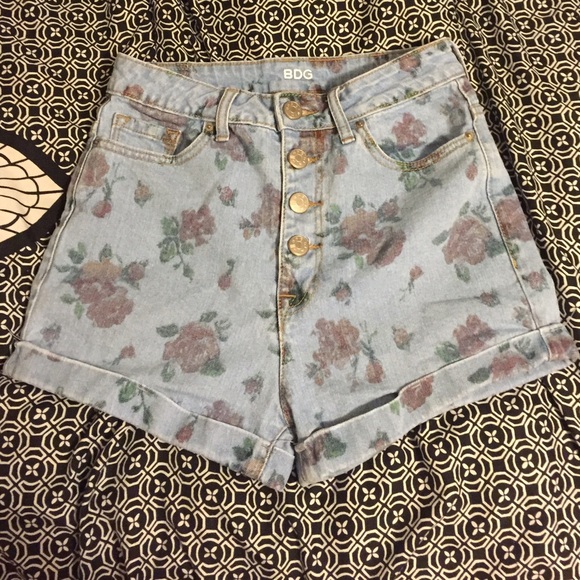 BDG "foxy" button up high waist floral shorts