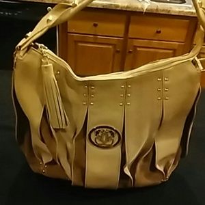 Sharif purse