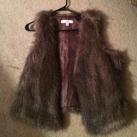 New York & Company faux fur vest