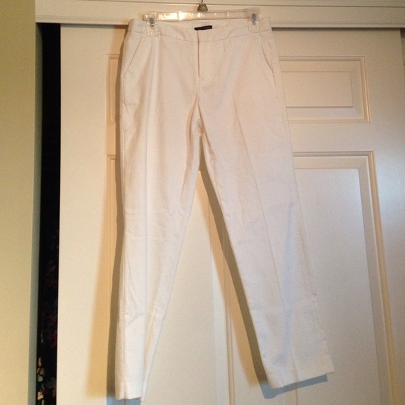 White dress capris - Picture 1 of 2