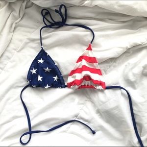 AMERICAN FLAG TRIANGLE BIKINI TOP