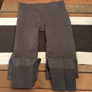 Lululemon Ebb to Street Pant. Size 10. Like NEW!