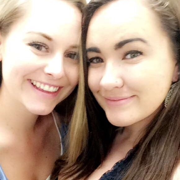 Meet your Posher, Kayla