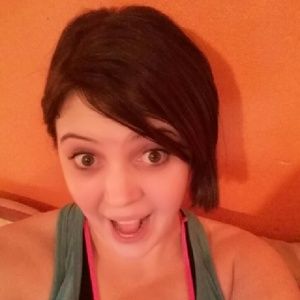 Meet your Posher, Courtney