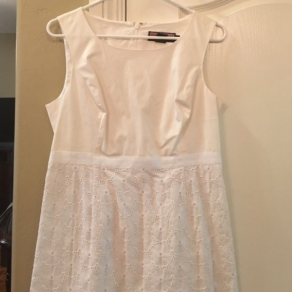White eyelet vineyard vines dress ❤️🎀