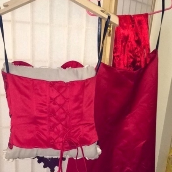 3-piece red evening gown - Picture 3 of 4