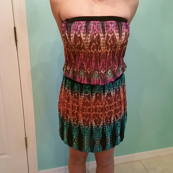 Bcbg colorful pleated strapless dress