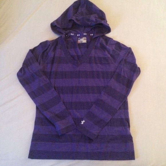 Under Armour hooded t-shirt top