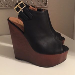Size 6 Soda Black Wedges