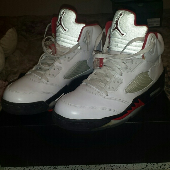 Retro 5 fire red - Picture 1 of 4