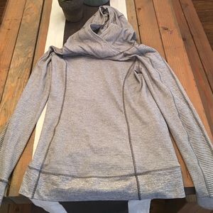 Lululemon Think Fast Pullover size 8