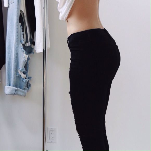 SoldOut11thStreet - Picture 3 of 4