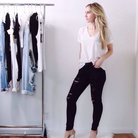 SoldOut11thStreet - Picture 4 of 4