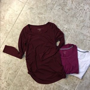 Lot of 3 long sleeved Liz Lange maternity tops XS