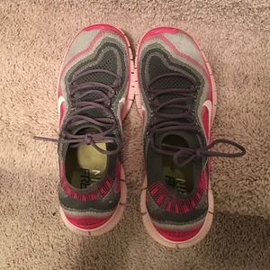 Nike Flyknit Free size 8.5