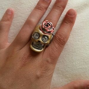Fashion skull ring