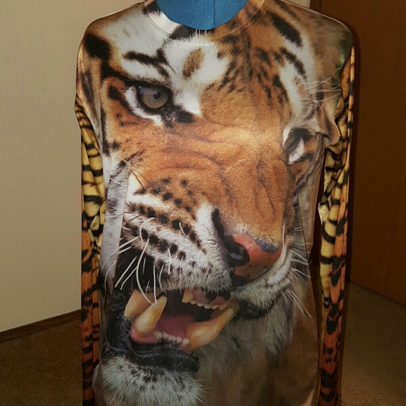 Get a life Tops - Tiger shirt
