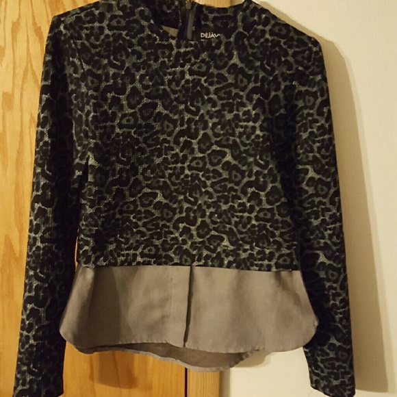 Nice blouse - Picture 2 of 3