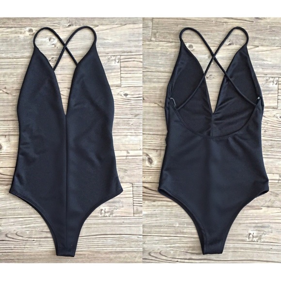 🔸Restocked: "Make You Miss Me Bodysuit in Black" - Picture 4 of 4