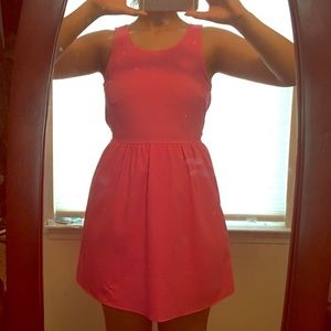 PINK dress with a cute back cut🌺