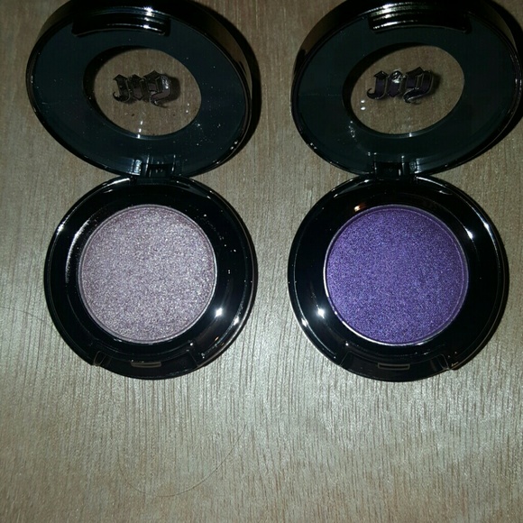 🔥FLASH SALE🔥Urban Decay eyeshadow - Picture 3 of 3