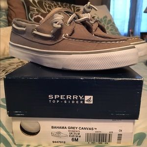 Sperry Bahama Grey canvas boat shoes