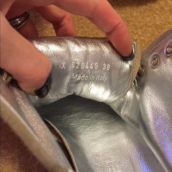 Authentic Chanel boots size 38 - Picture 3 of 3