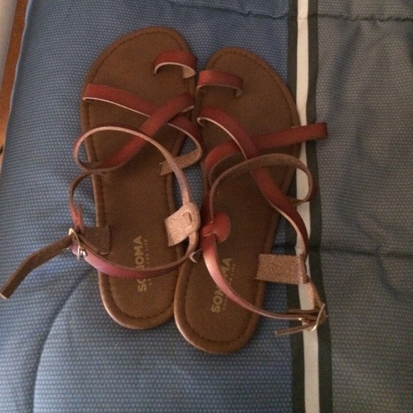 SONOMA sandals