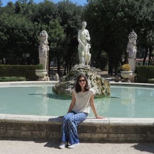 Meet your Posher, Lucy