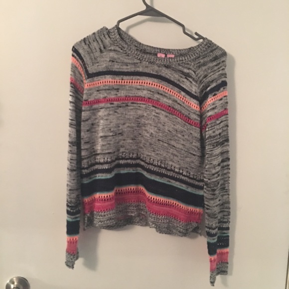 sweater - Picture 1 of 1