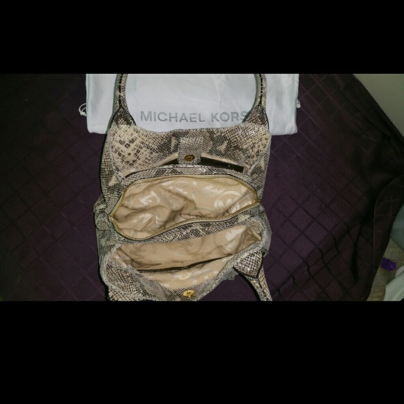 Sold Final Sale Michael Kors Snakeskin Pattern Bag - Picture 3 of 4