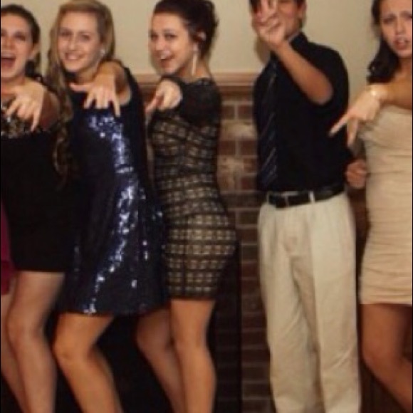 Formal/Cocktail dress - Picture 2 of 2