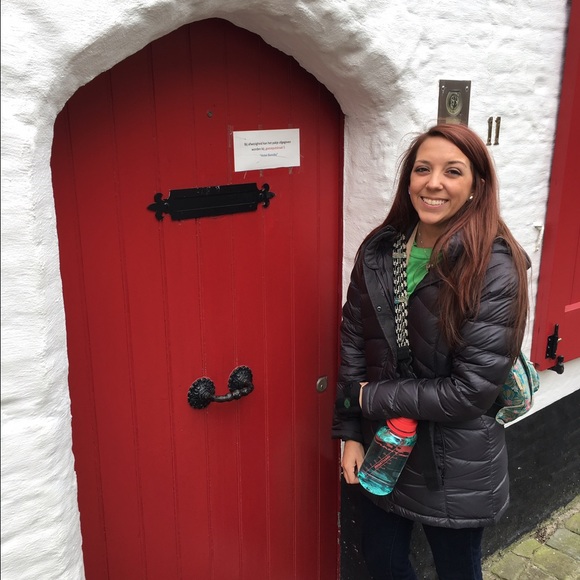 Meet your Posher, Anji