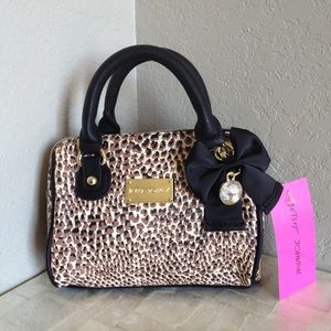 💕HP💕 Betsey Johnson Cheetah Mini Crossbody Bag