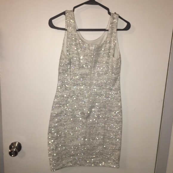 size medium dress - Picture 2 of 2