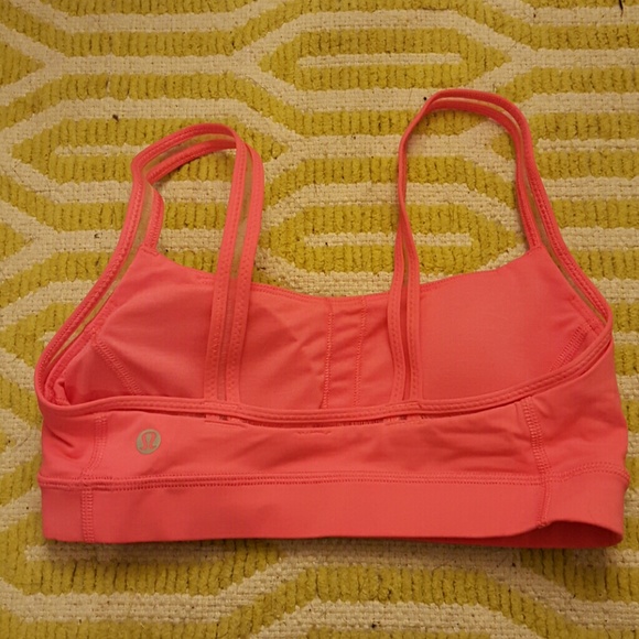 Lululemon sports bra never worn before!