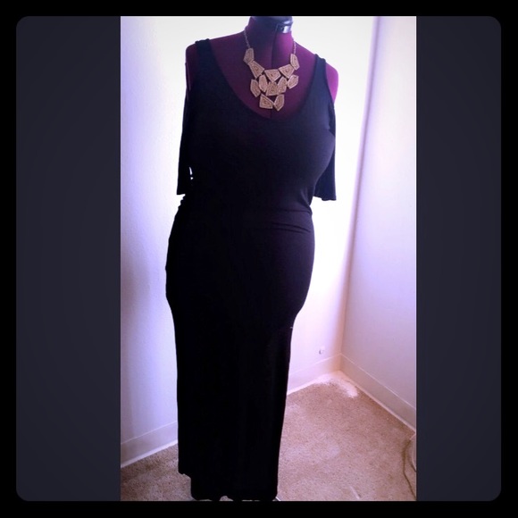 Peekaboo black sleek dress