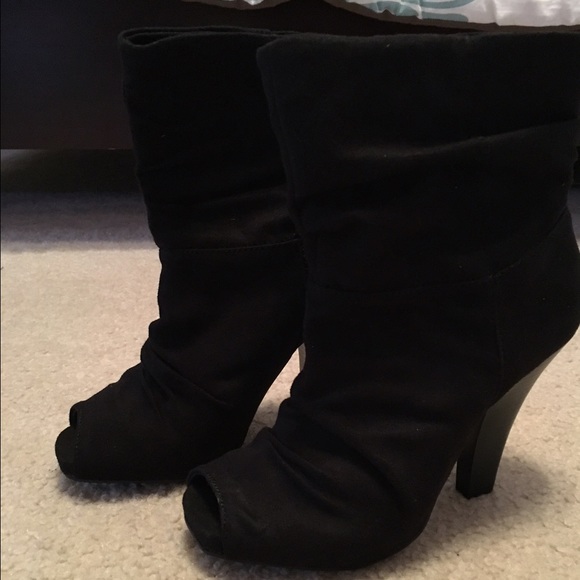 Black open toe boots