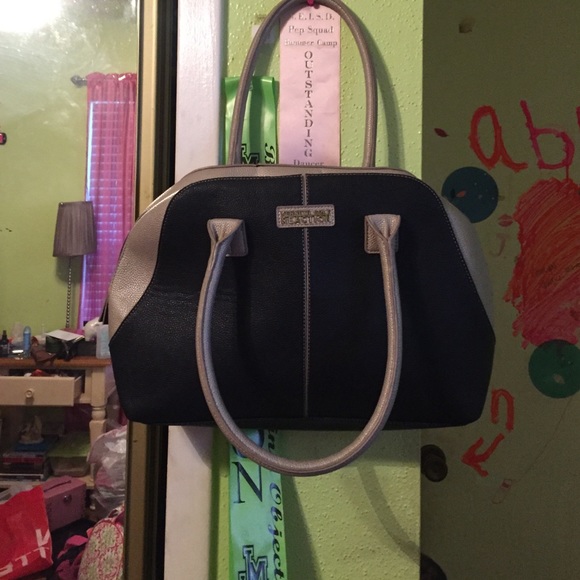 Kenneth Cole bag