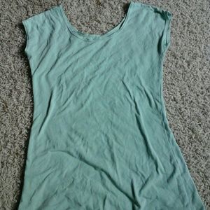 Undertease aquamarine