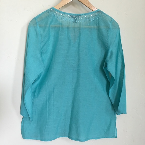 Express Indie Coverup - Picture 3 of 4