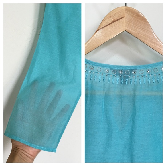 Express Indie Coverup - Picture 4 of 4