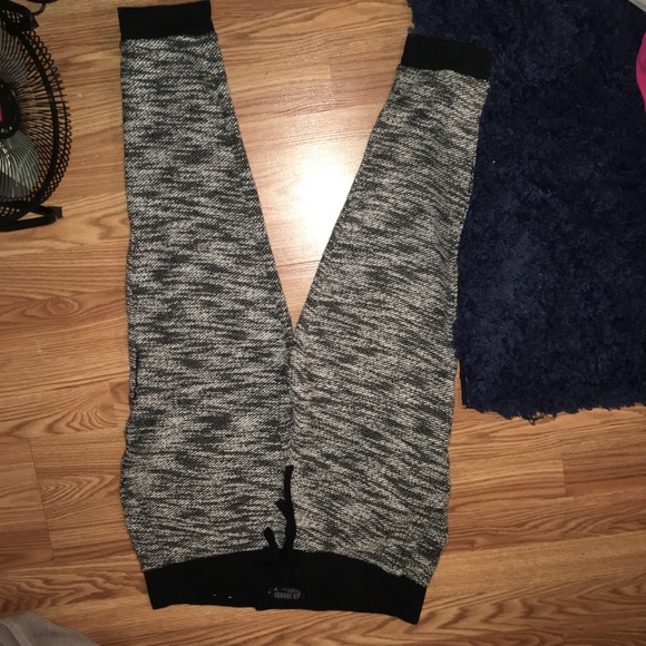 joggers - Picture 1 of 2