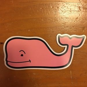 Vineyard Vines Magnet