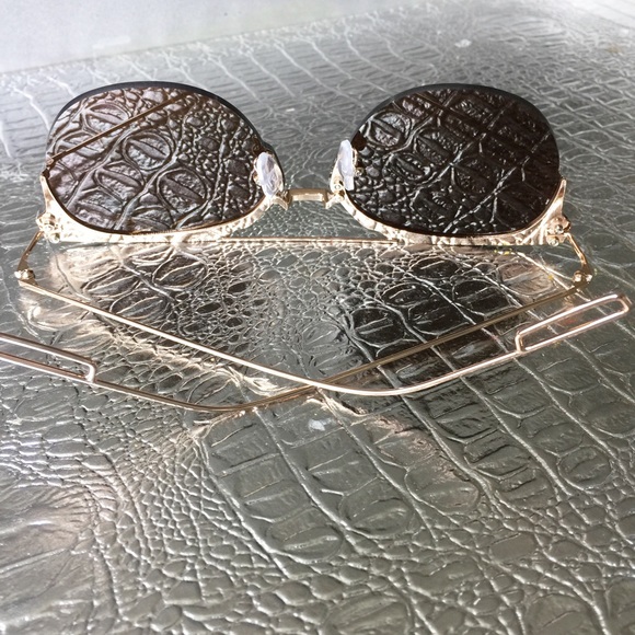 Brown & Gold Sunglasses - Picture 3 of 4