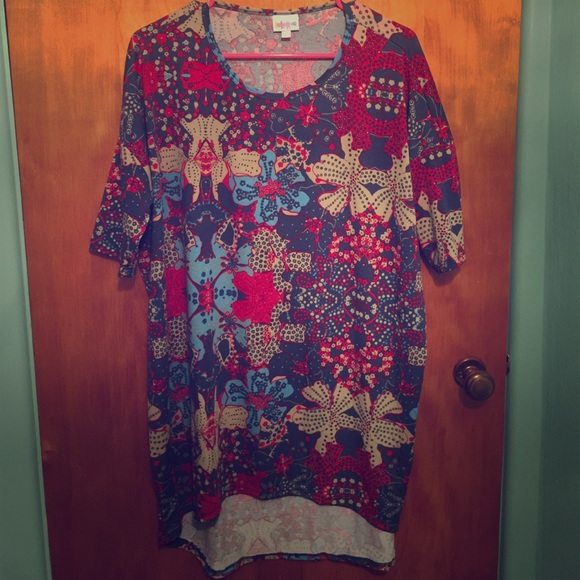 NWOT LuLaRoe Irma - M